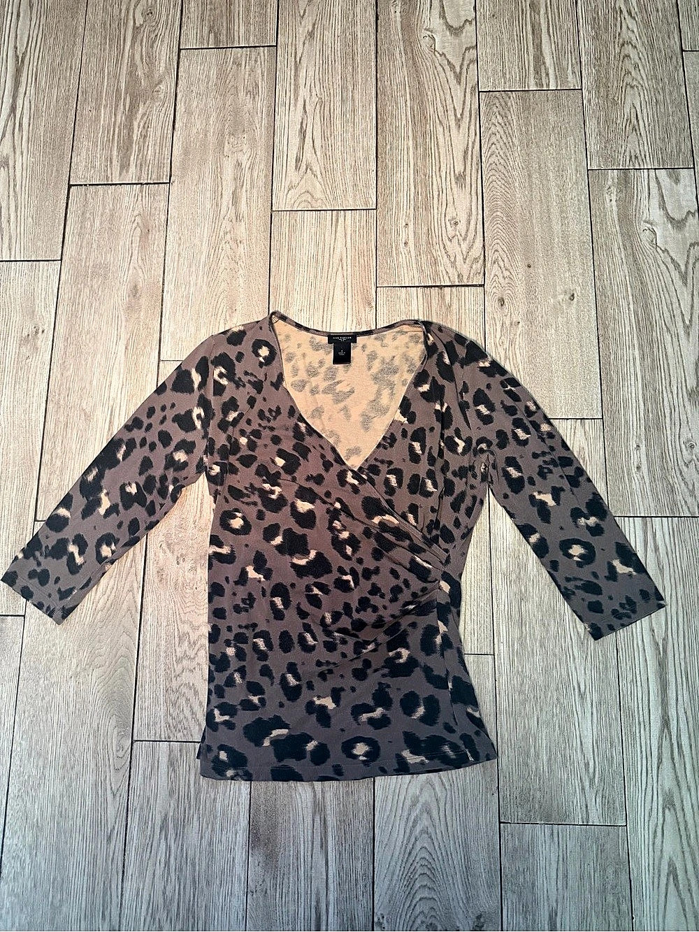 Ann Taylor Leopard Print Wrap Top Size Small Like New